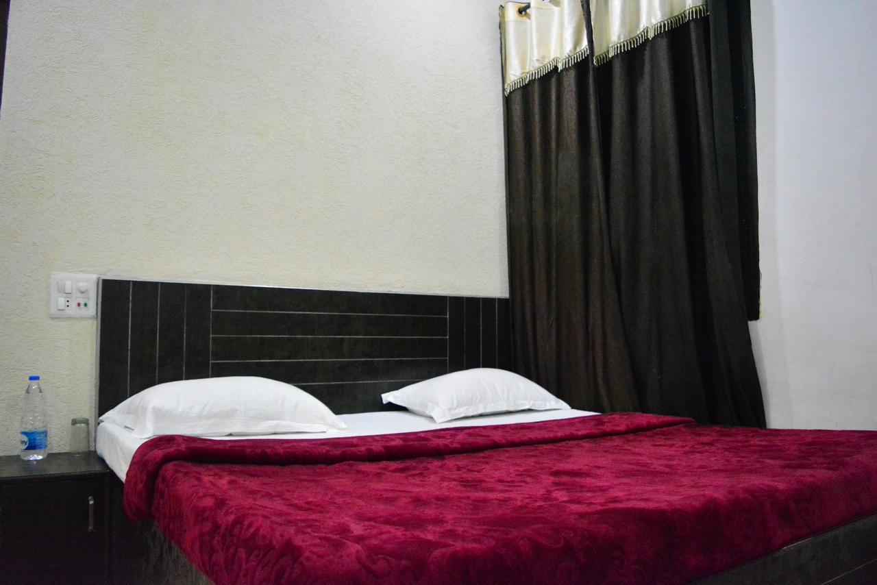 Sharma'S Bnb Amritsar Bagian luar foto