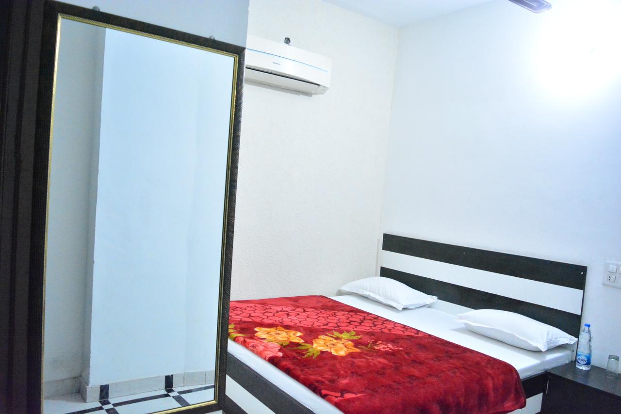 Sharma'S Bnb Amritsar Bagian luar foto